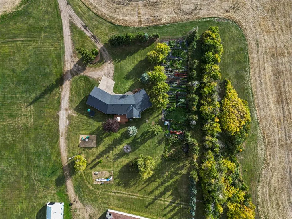 20042 Township Road 472