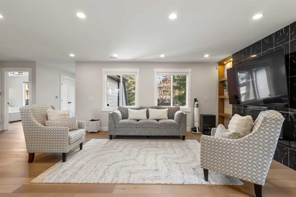 119 Silver Brook Road NW