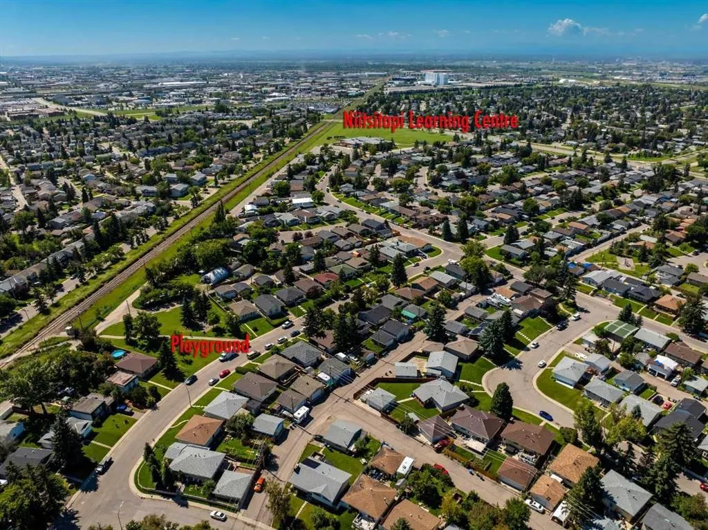 3236 Doverville Crescent SE