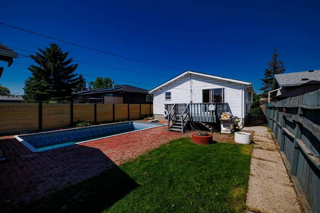 3236 Doverville Crescent SE