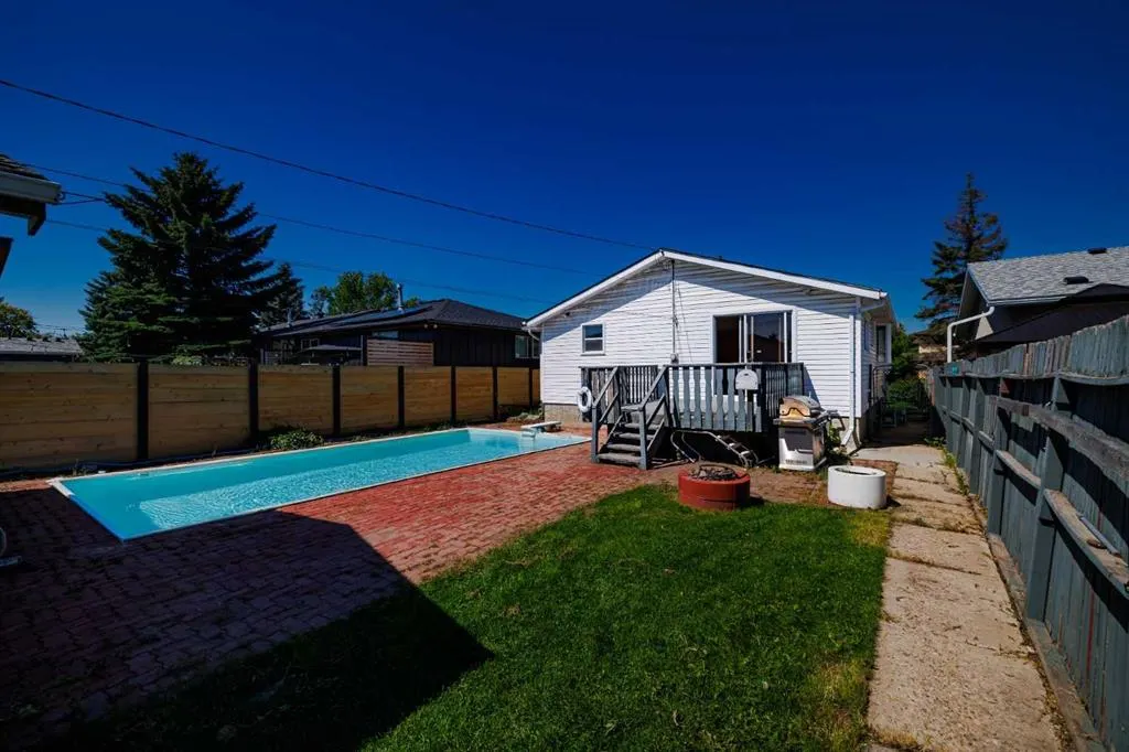 3236 Doverville Crescent SE