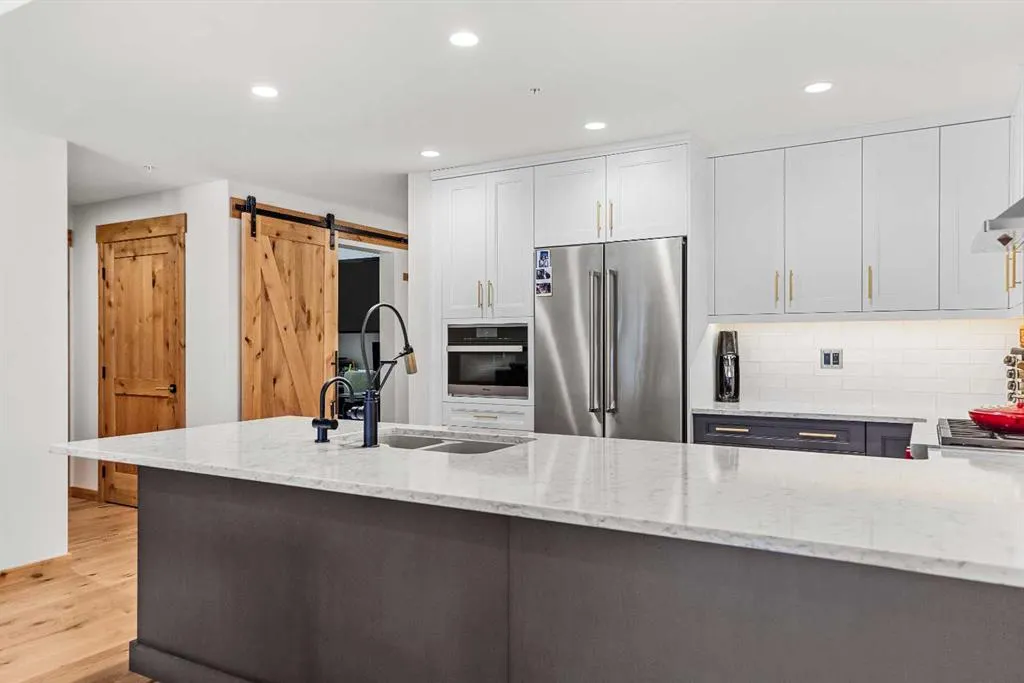 1105 Spring Creek Drive, #202