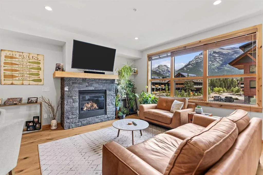 1105 Spring Creek Drive, #202