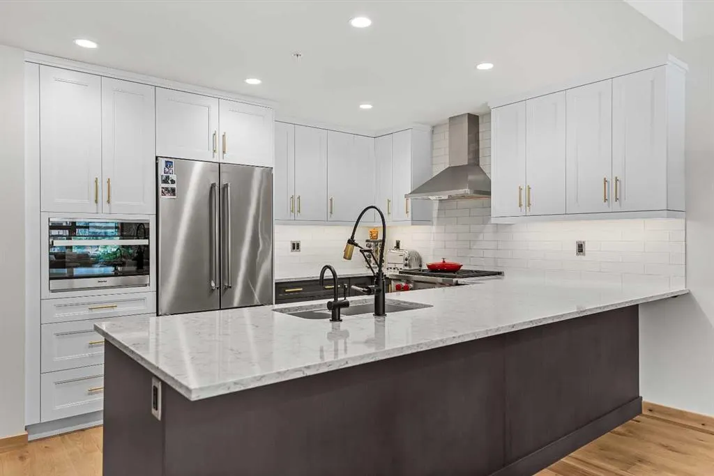 1105 Spring Creek Drive, #202