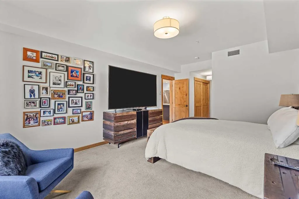 1105 Spring Creek Drive, #202