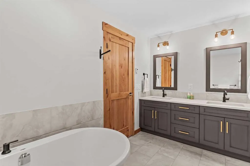 1105 Spring Creek Drive, #202