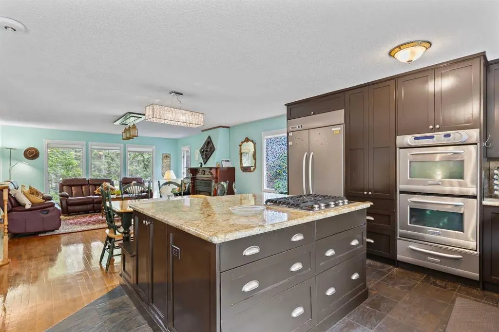 51 Redwood meadows Drive
