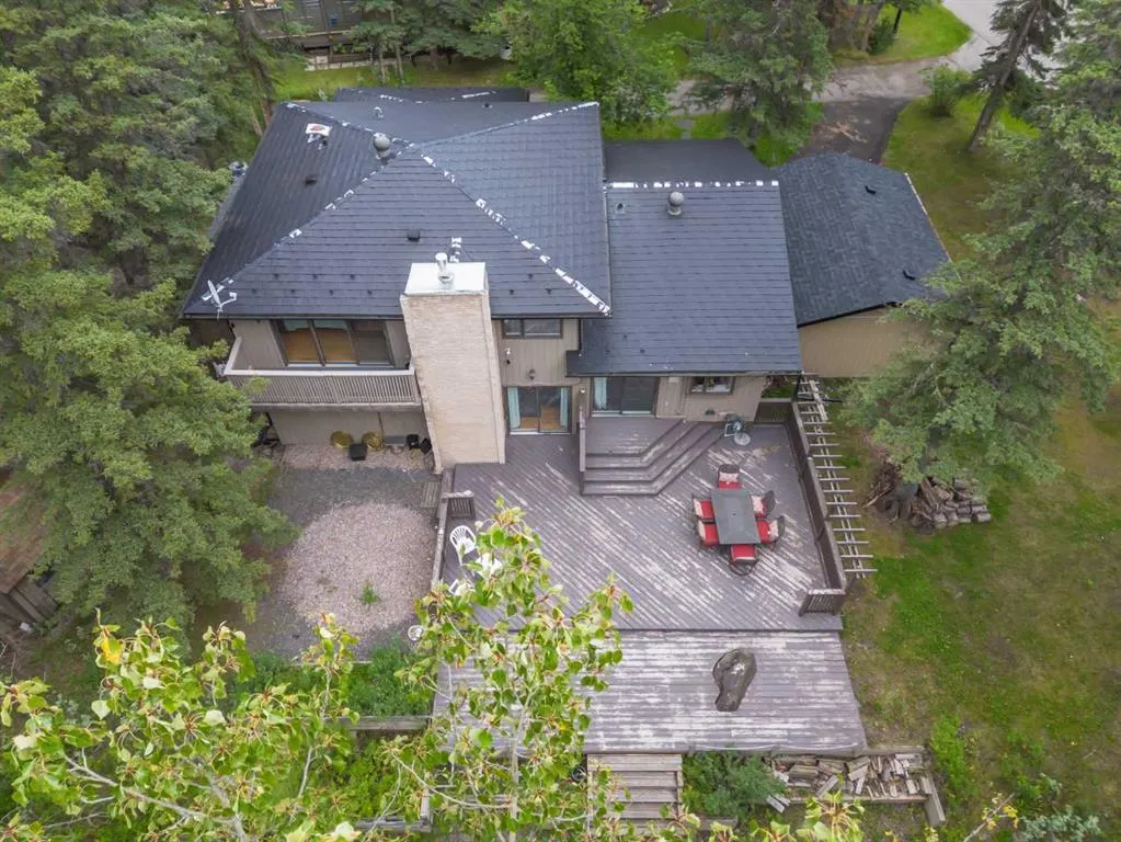 51 Redwood meadows Drive