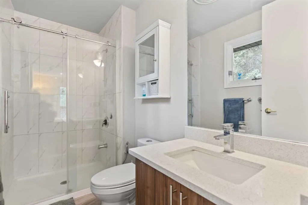 51 Redwood meadows Drive
