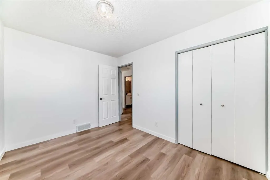 183 Applefield Close SE