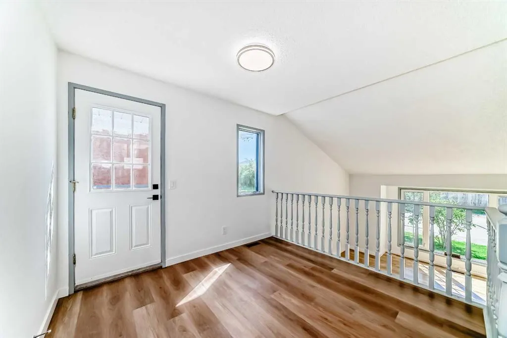 183 Applefield Close SE