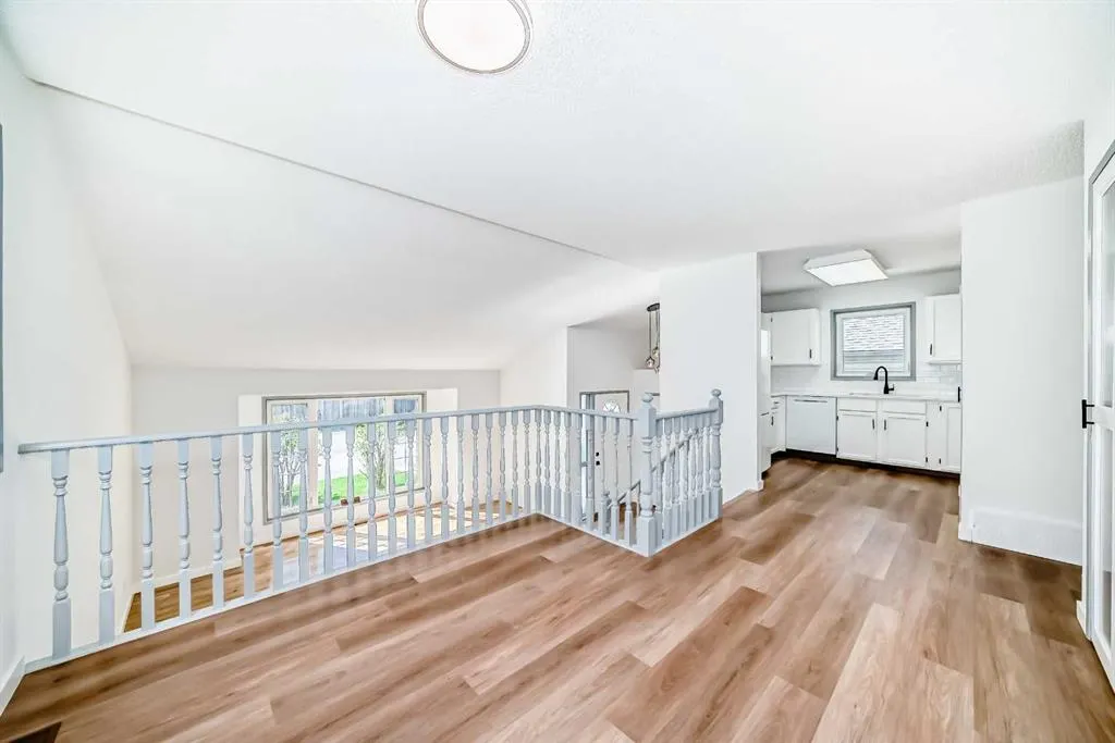 183 Applefield Close SE