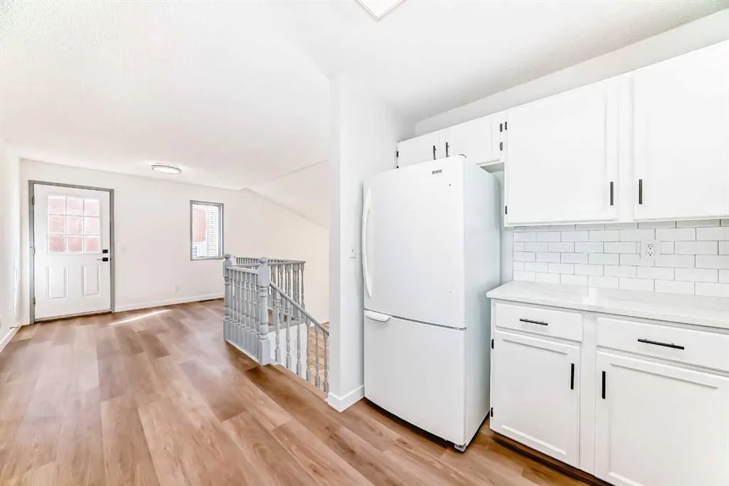 183 Applefield Close SE