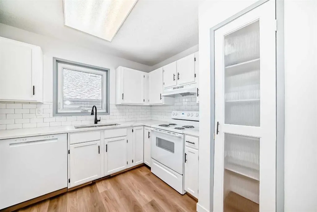 183 Applefield Close SE