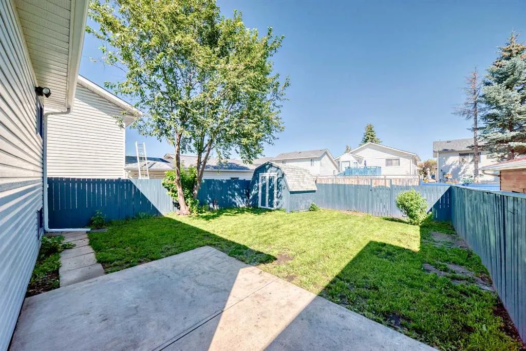 183 Applefield Close SE
