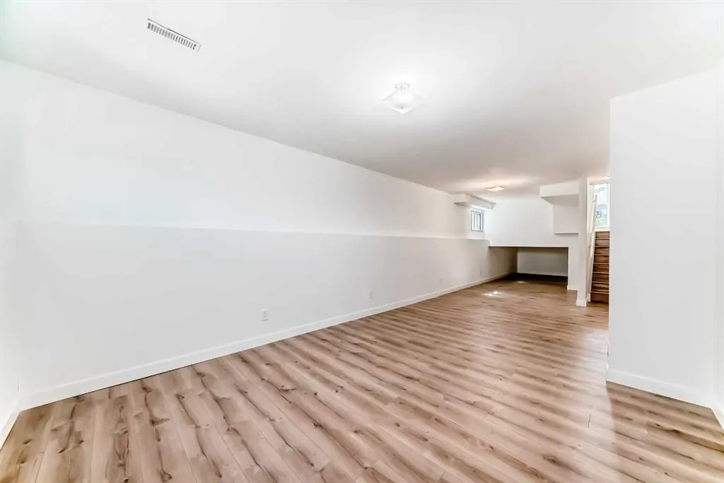 183 Applefield Close SE
