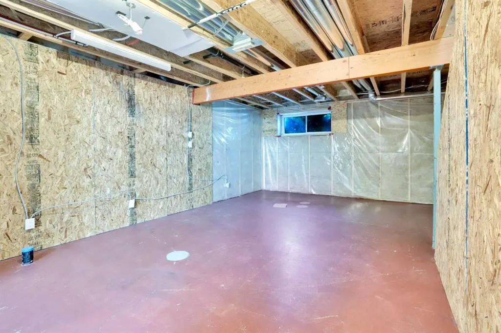 221 Elgin Meadows Park SE