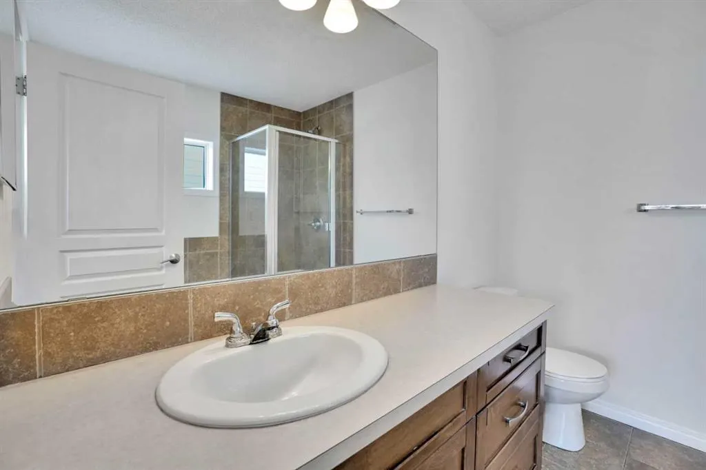 221 Elgin Meadows Park SE