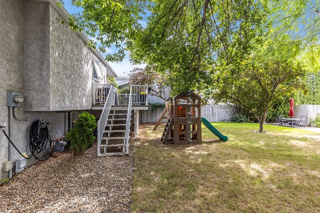253 Sprague Way SE