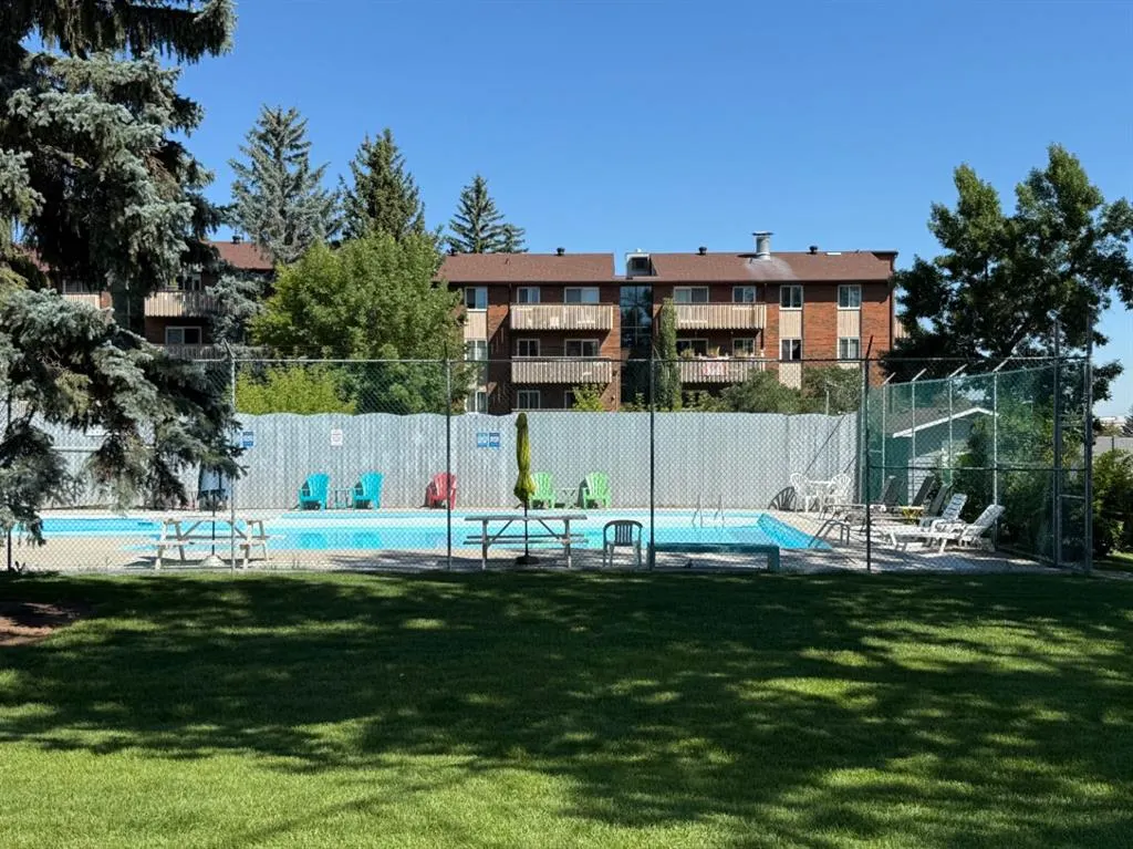 330 canterbury Drive SW, #110