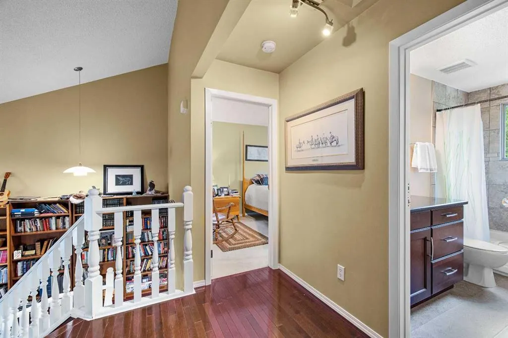 3843 Point Mckay Road NW