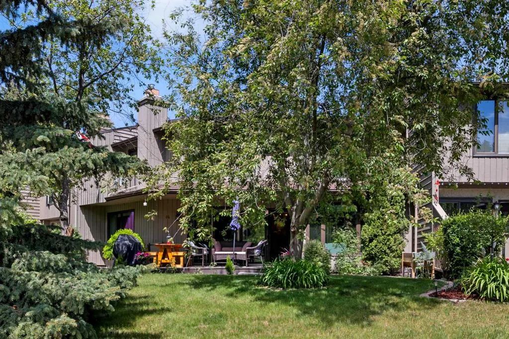 3843 Point Mckay Road NW