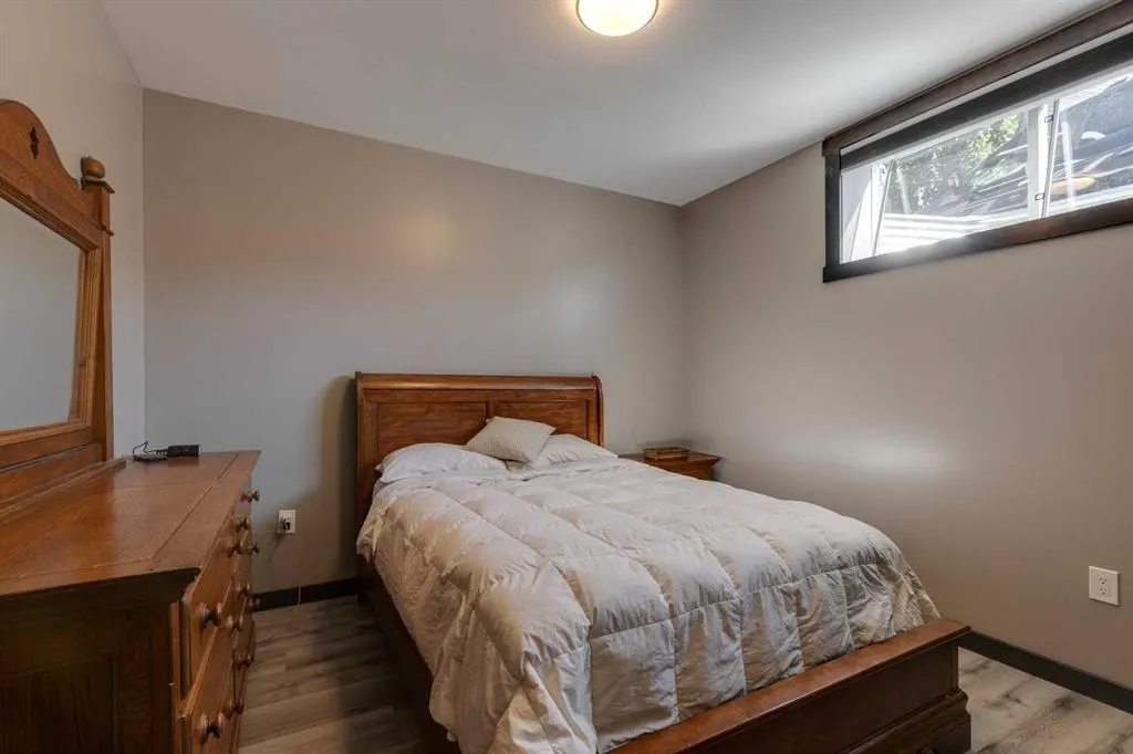 216 Cottageclub Crescent
