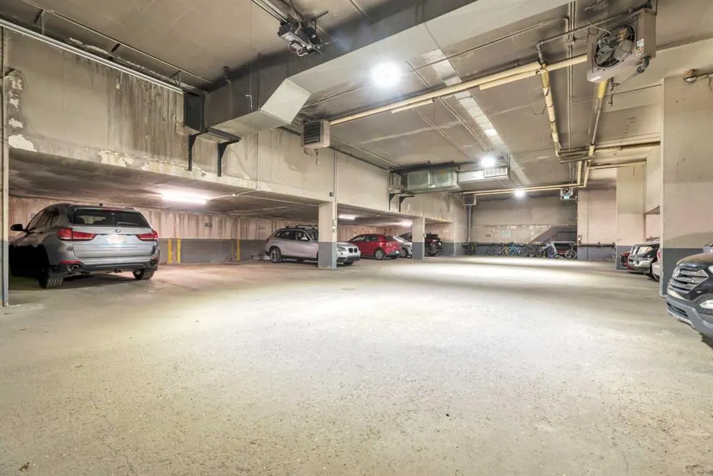 222 5 Avenue NE, #103