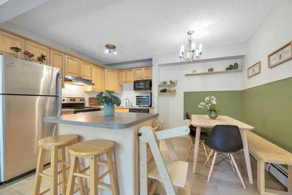 222 5 Avenue NE, #103