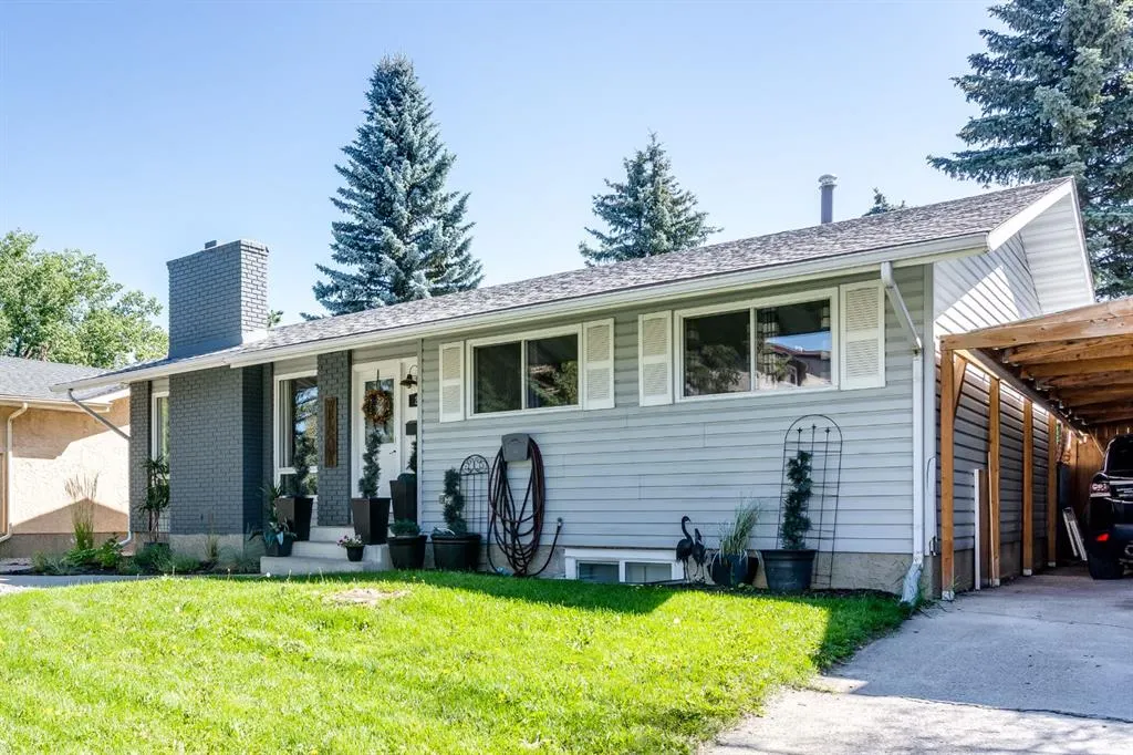 223 Brookpark Drive SW