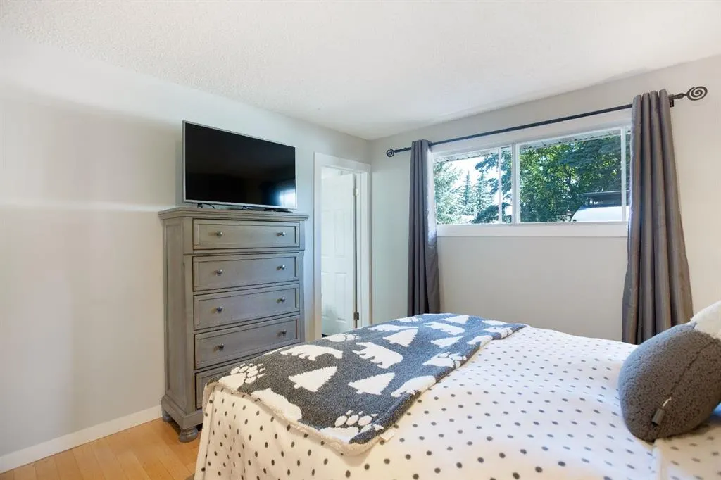 223 Brookpark Drive SW