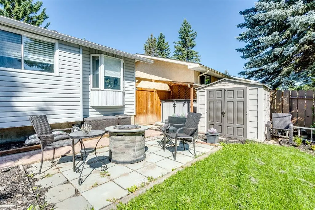 223 Brookpark Drive SW