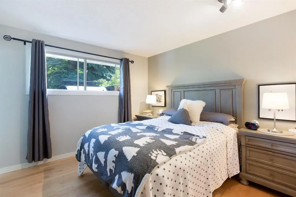 223 Brookpark Drive SW