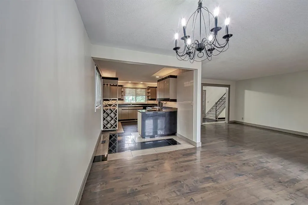 11147 Southdale Road SW