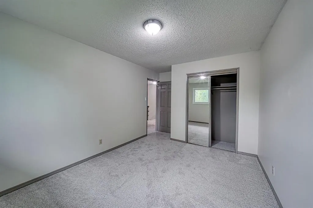 11147 Southdale Road SW