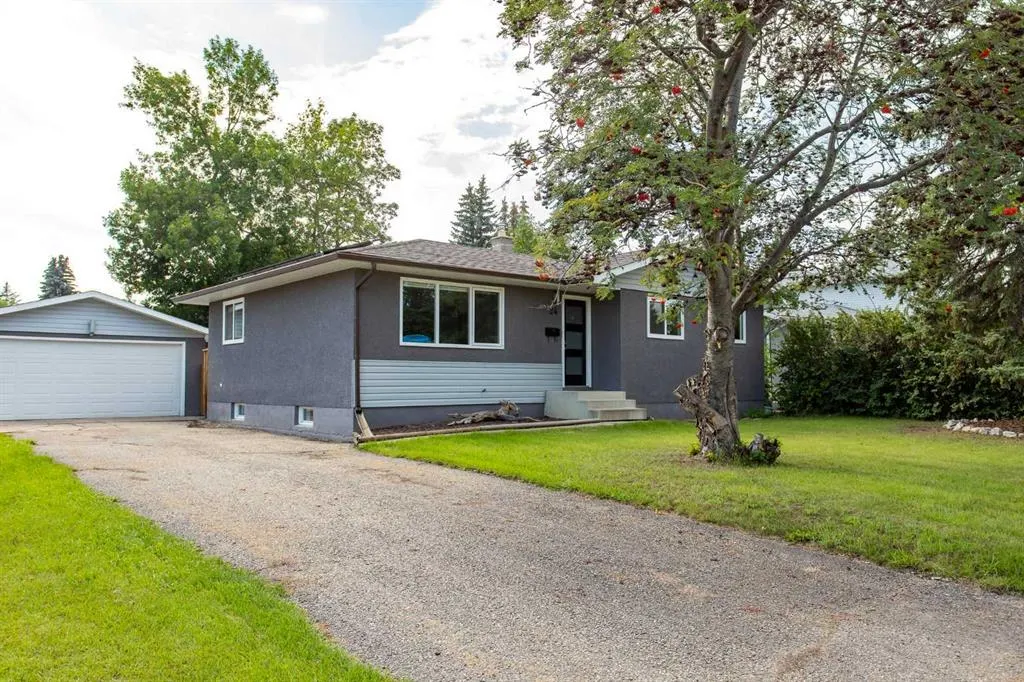 24 Sherwood Crescent