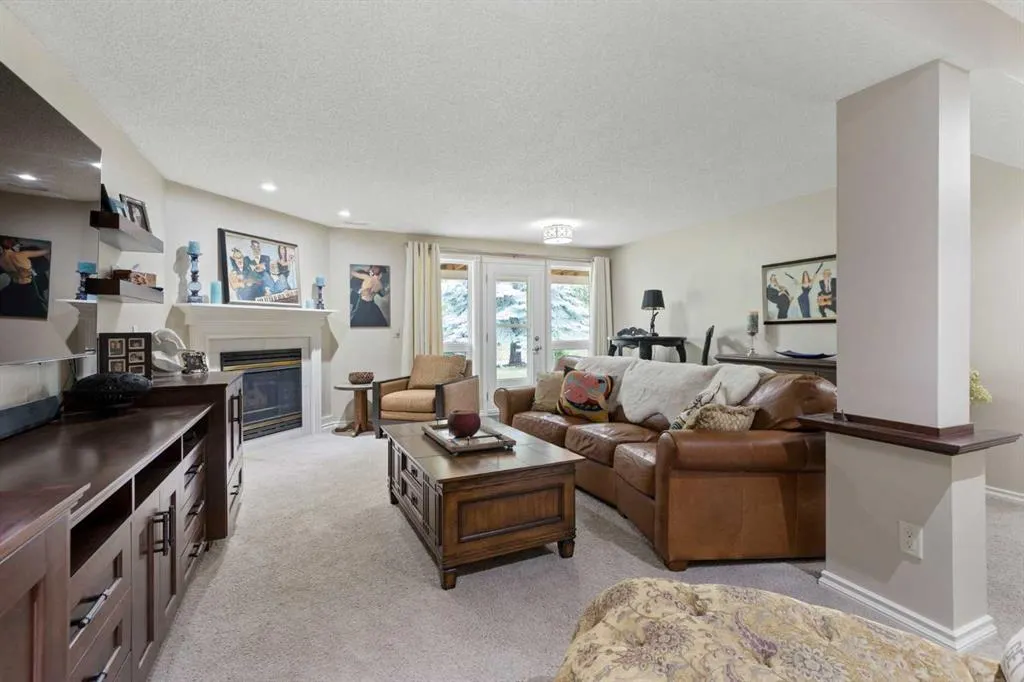 172 Christie Park Manor SW