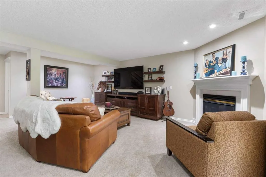 172 Christie Park Manor SW