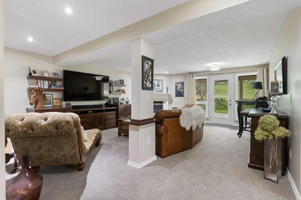 172 Christie Park Manor SW