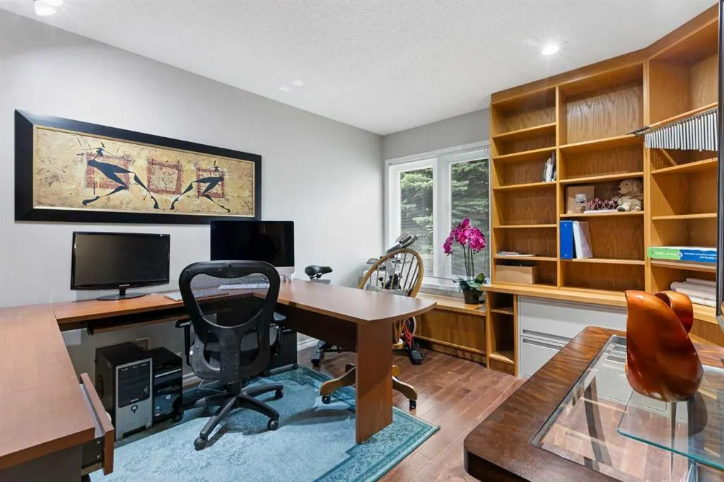 172 Christie Park Manor SW