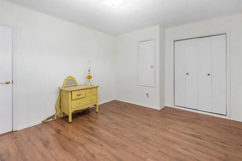 270180 Township Road 250