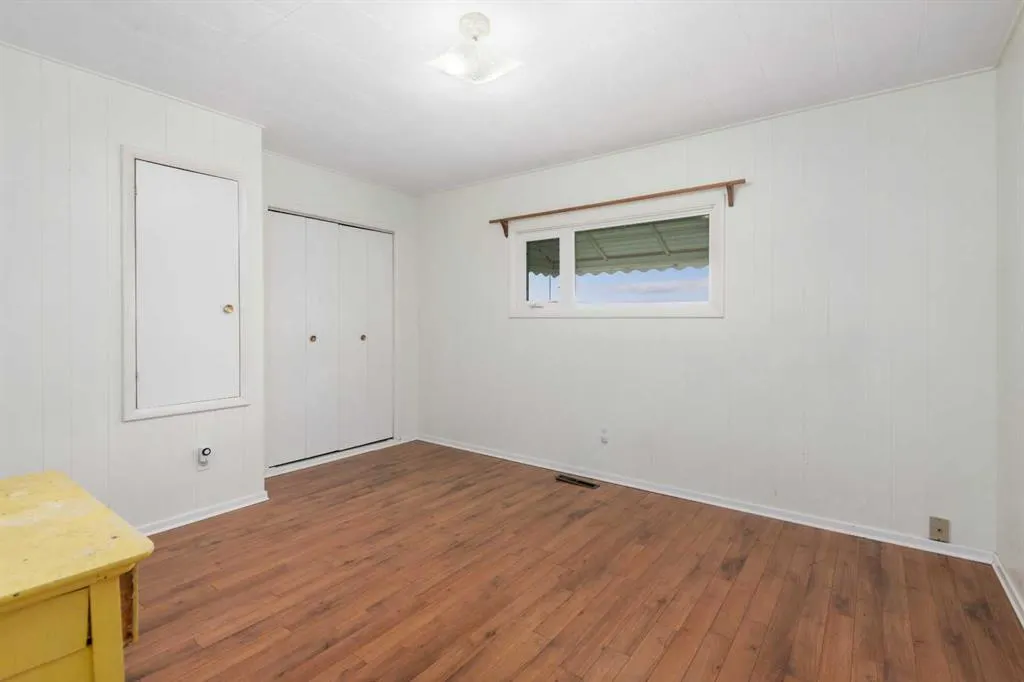 270180 Township Road 250