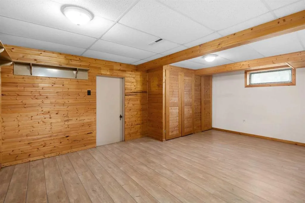 270180 Township Road 250