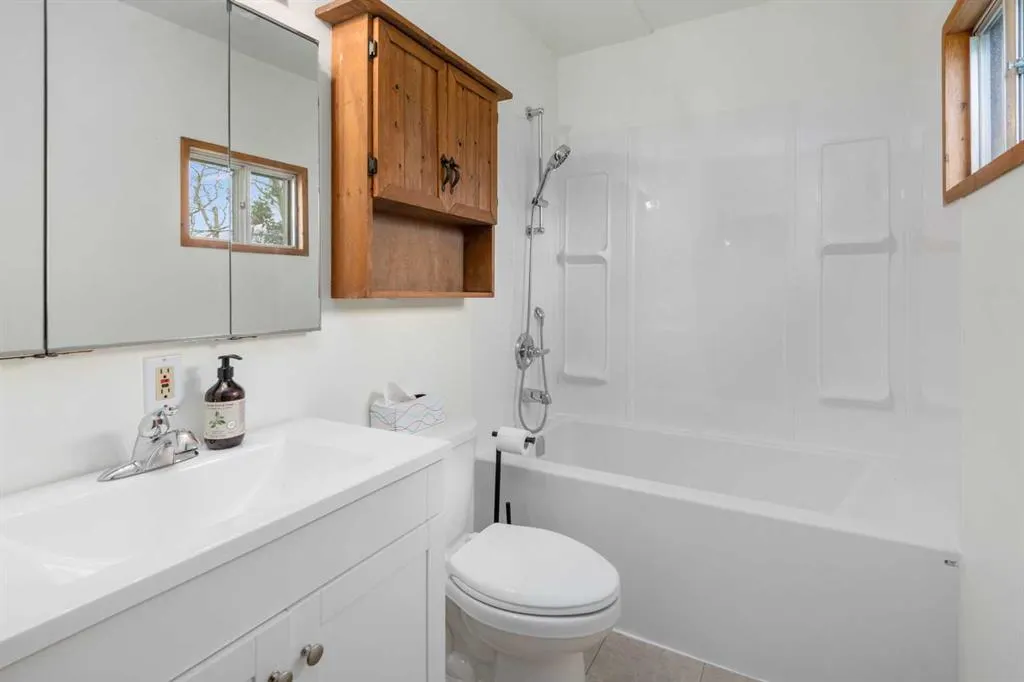 270180 Township Road 250