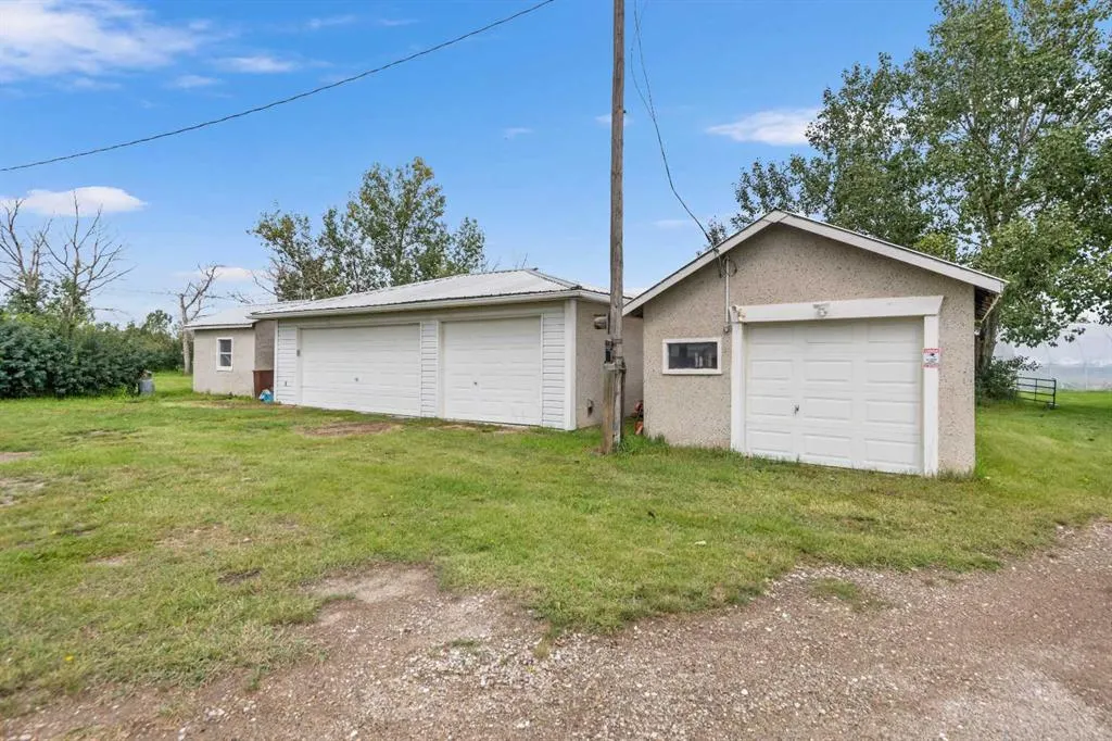 270180 Township Road 250