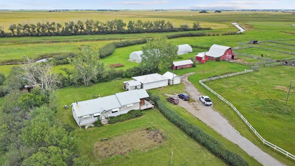 270180 Township Road 250