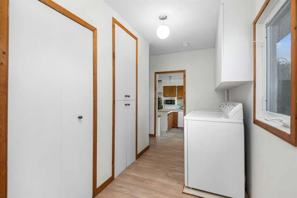 270180 Township Road 250