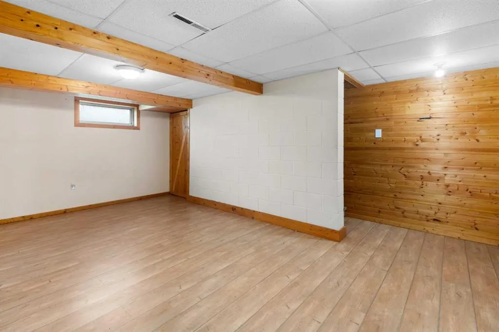 270180 Township Road 250