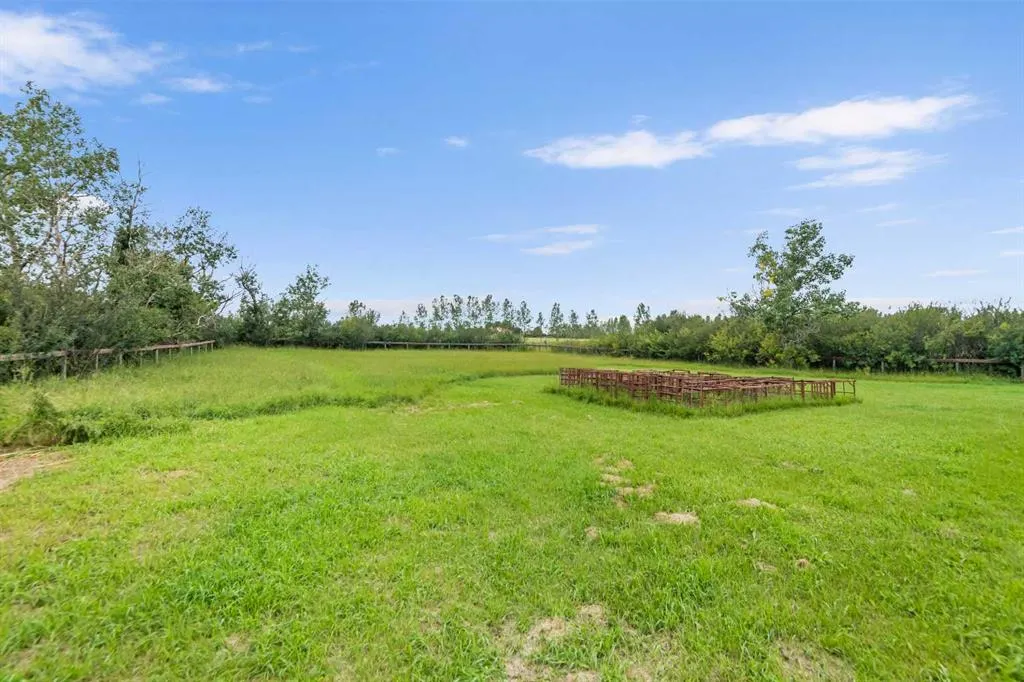 270180 Township Road 250