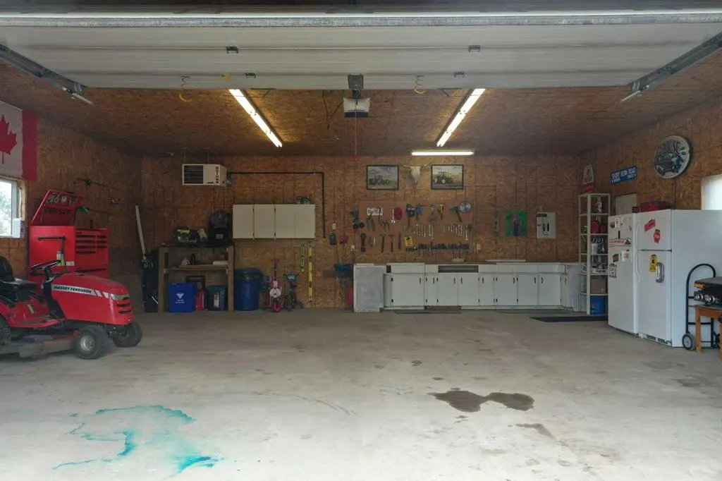 9 2 Avenue S